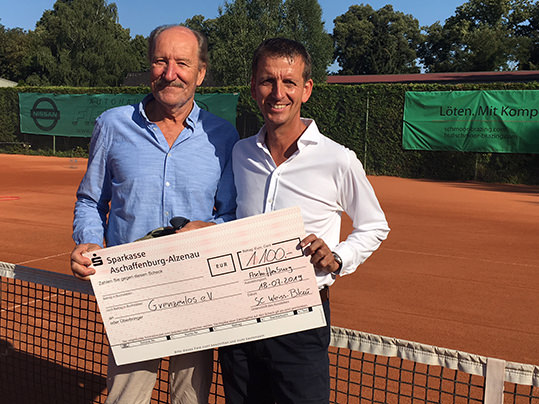 SC Weiss-Blau spendet 1.100,- Euro