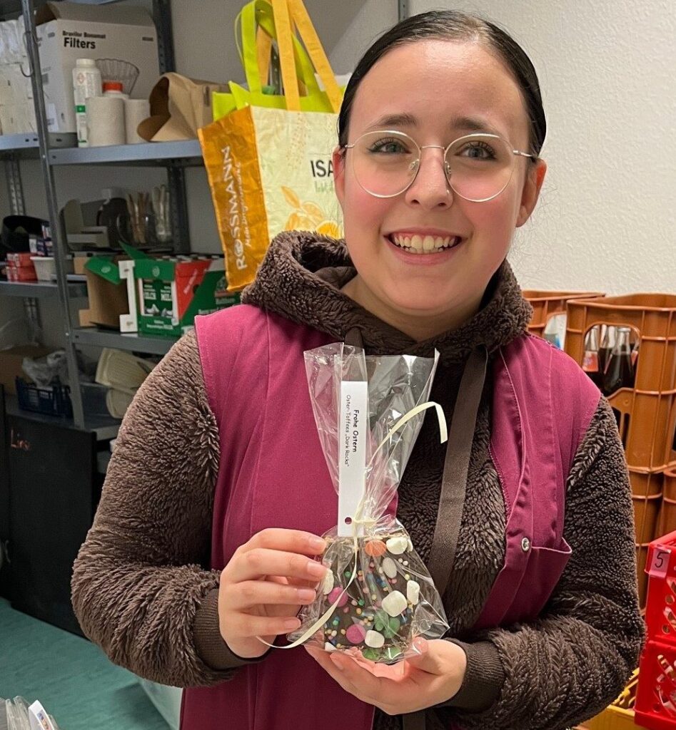 SchülerInnen spenden 134 Oster-Toffees