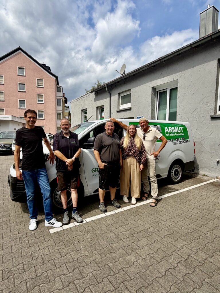 Neue Beschriftung für unsere Kühlfahrzeuge